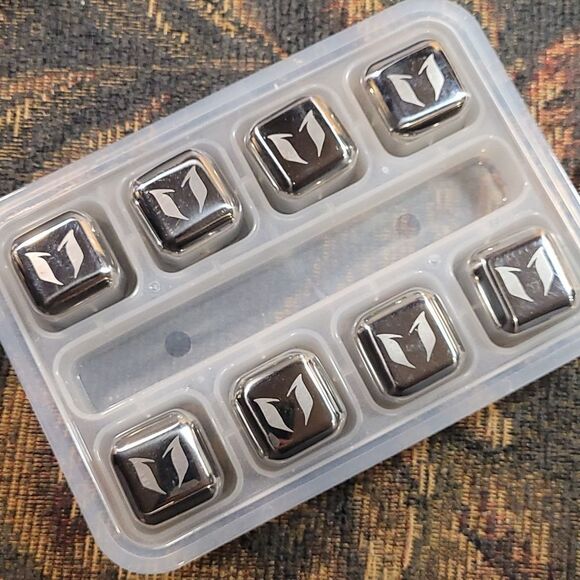 MAIGG Stainless Steel Square Ice Cubes for Whiskey, Wine, and Beverages - Picture 2 of 3